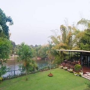 Kanvela Resort
